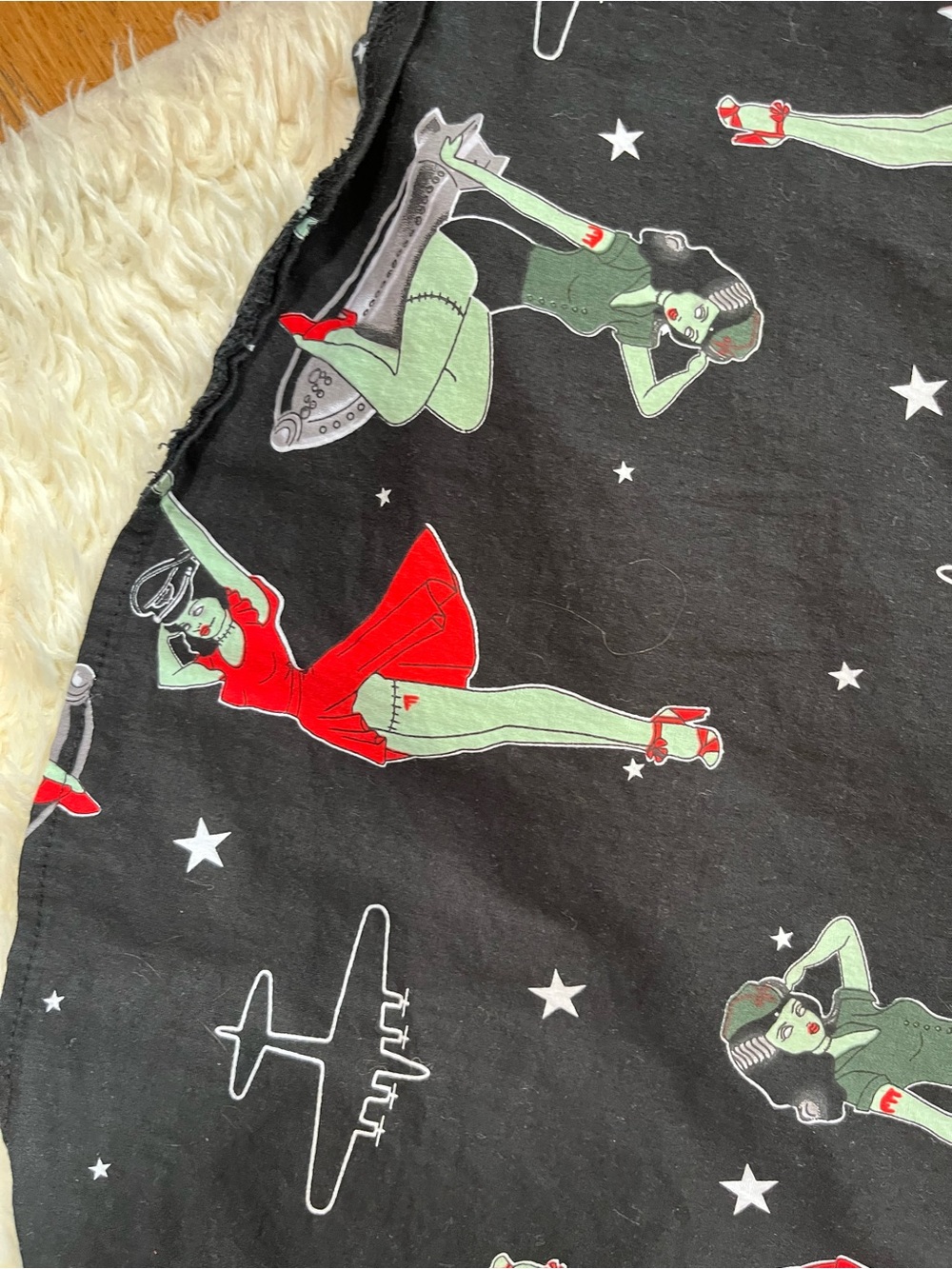 Hell Bunny Zombie Dress Pin Up Rare Size Medium - Picture 7 of 16